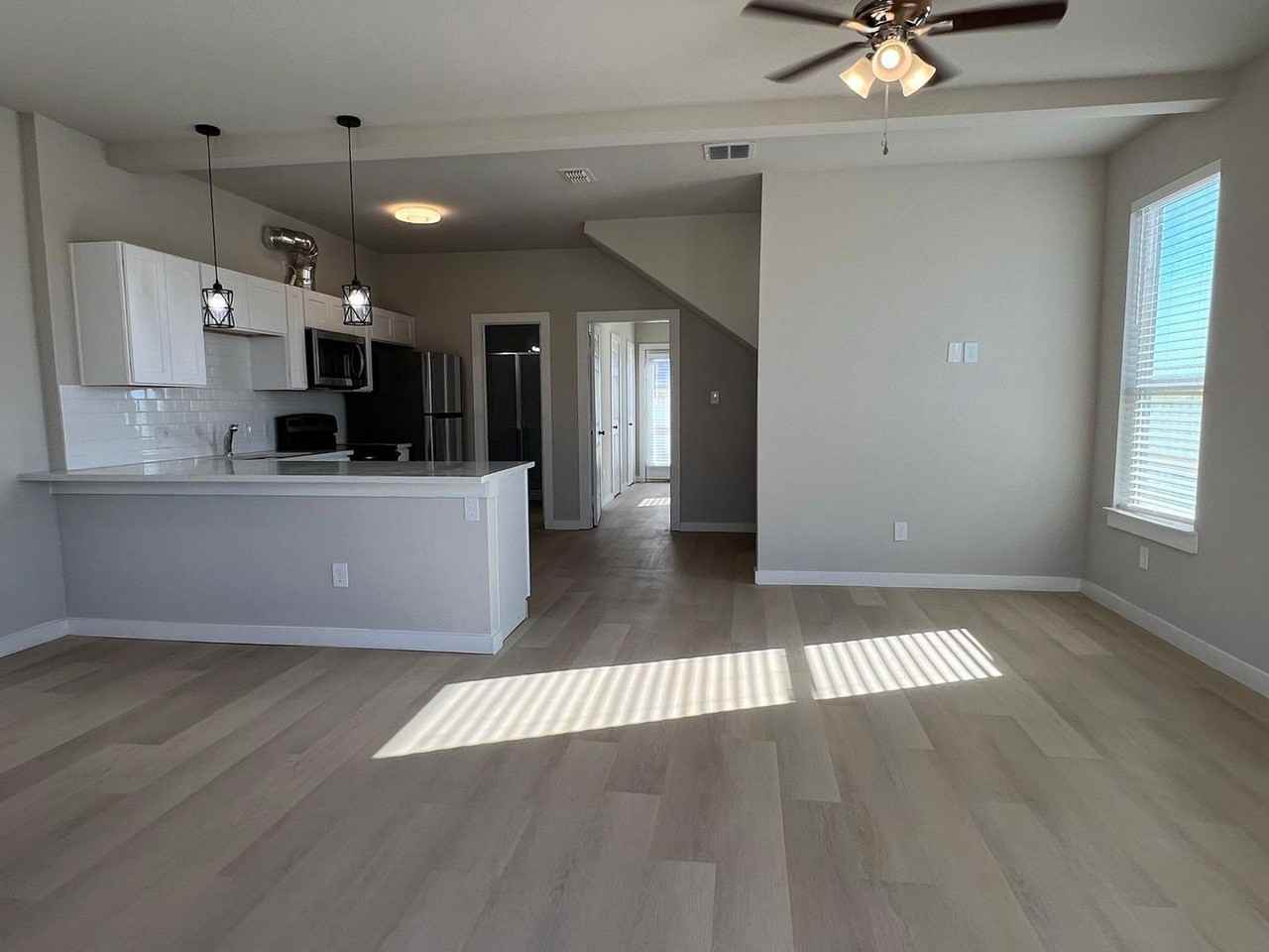 3419 Valley Vista Dr - Photo 2 of 16