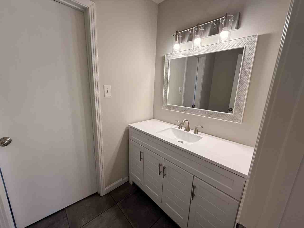 560 Lark St - Photo 6 of 10