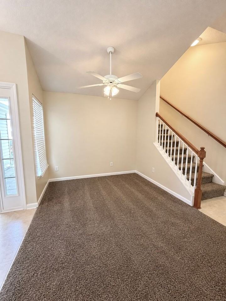 8356 Tartan Ln - Photo 3 of 19