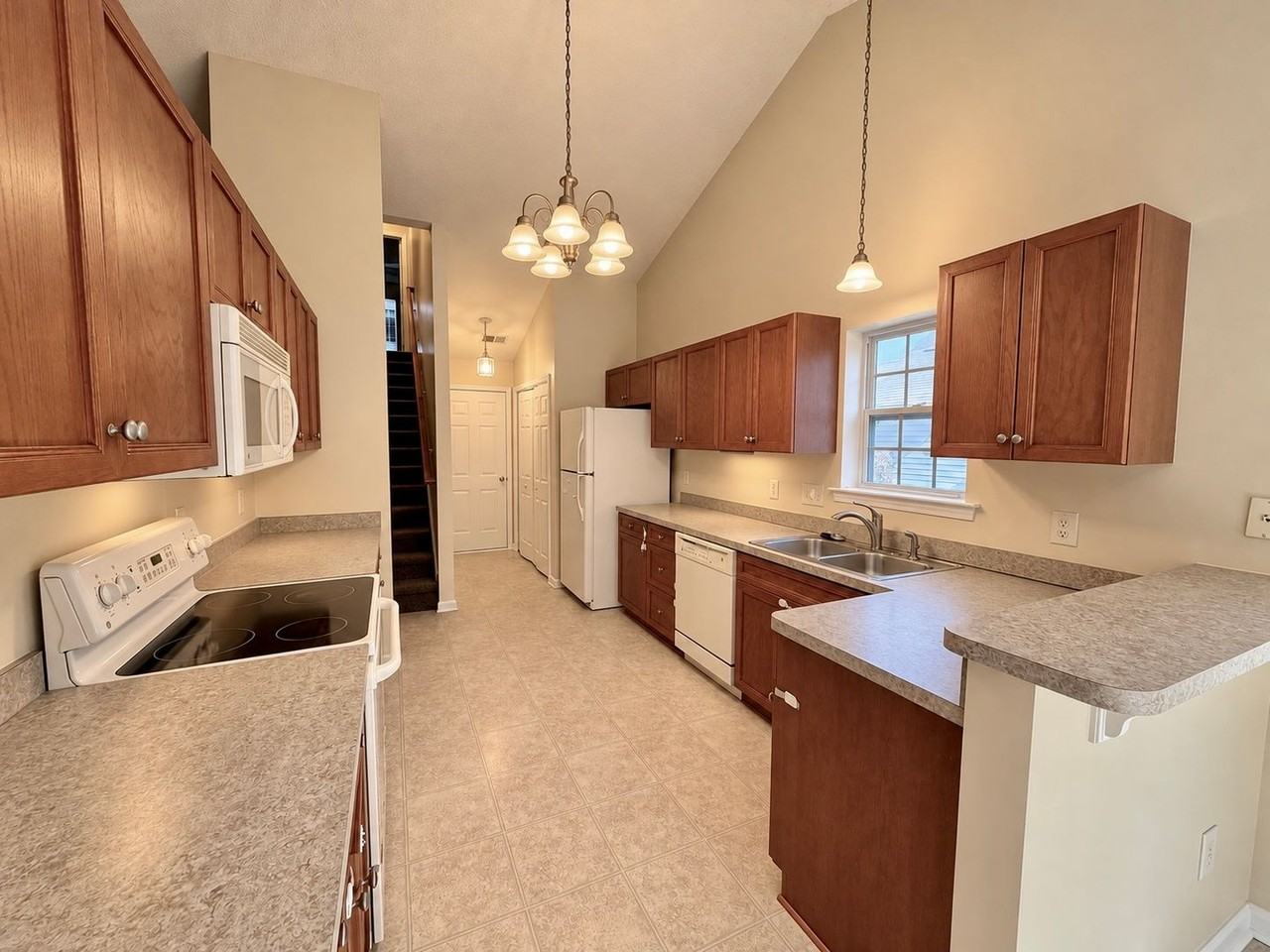 8356 Tartan Ln - Photo 4 of 19