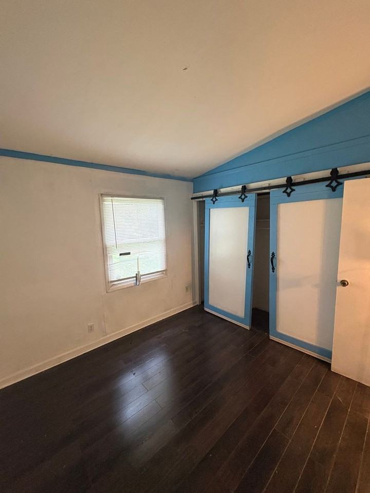1121 Saint Helena Dr - Photo 7 of 11