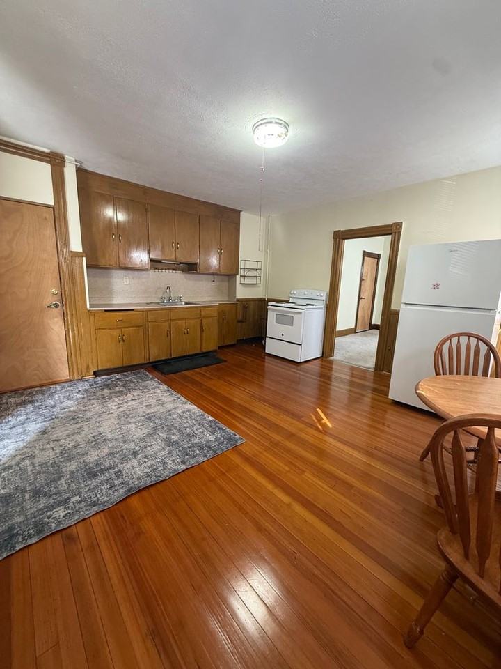146 Grove St - Photo 2 of 11
