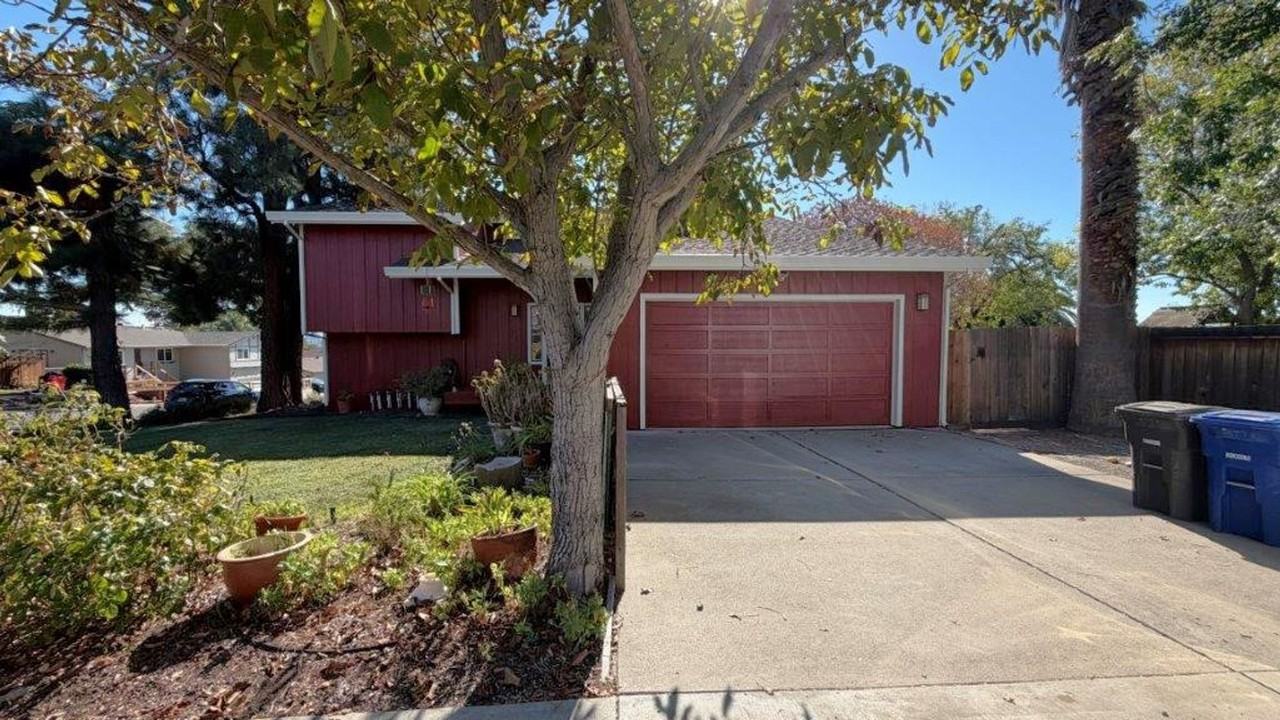 3738 Sanford St - Photo 3 of 27