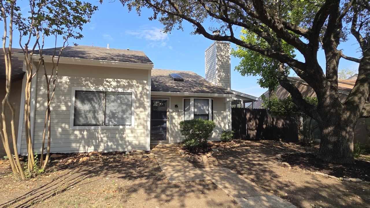 519 Pine Trail Dr - Photo 2 of 25