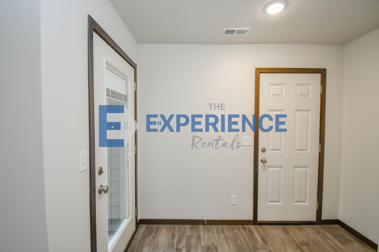 6125 S Bison Pl - Photo 4 of 41