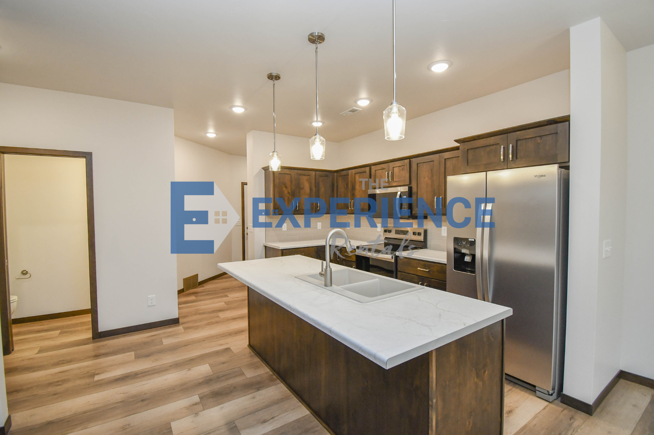 6146 S Bison Pl - Photo 7 of 40
