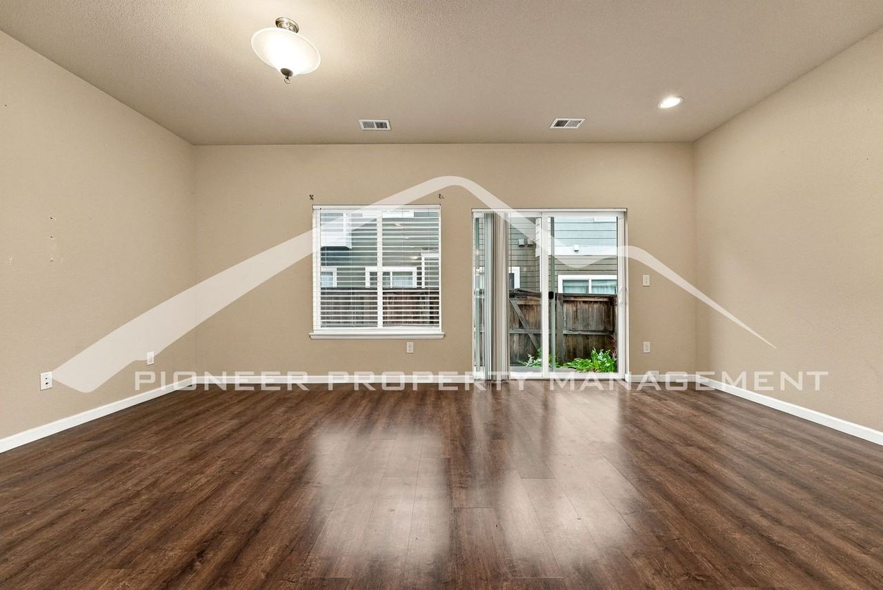 14700 E 104th Ave #3004 - Photo 7 of 23