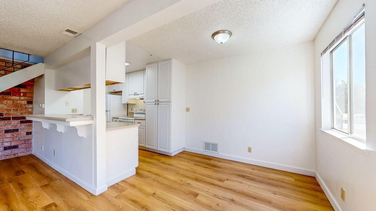 1877 Dorado Ct - Photo 6 of 40