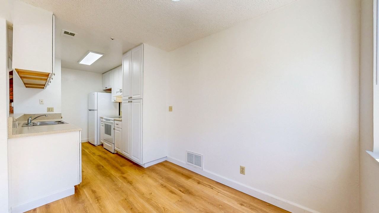 1877 Dorado Ct - Photo 7 of 40