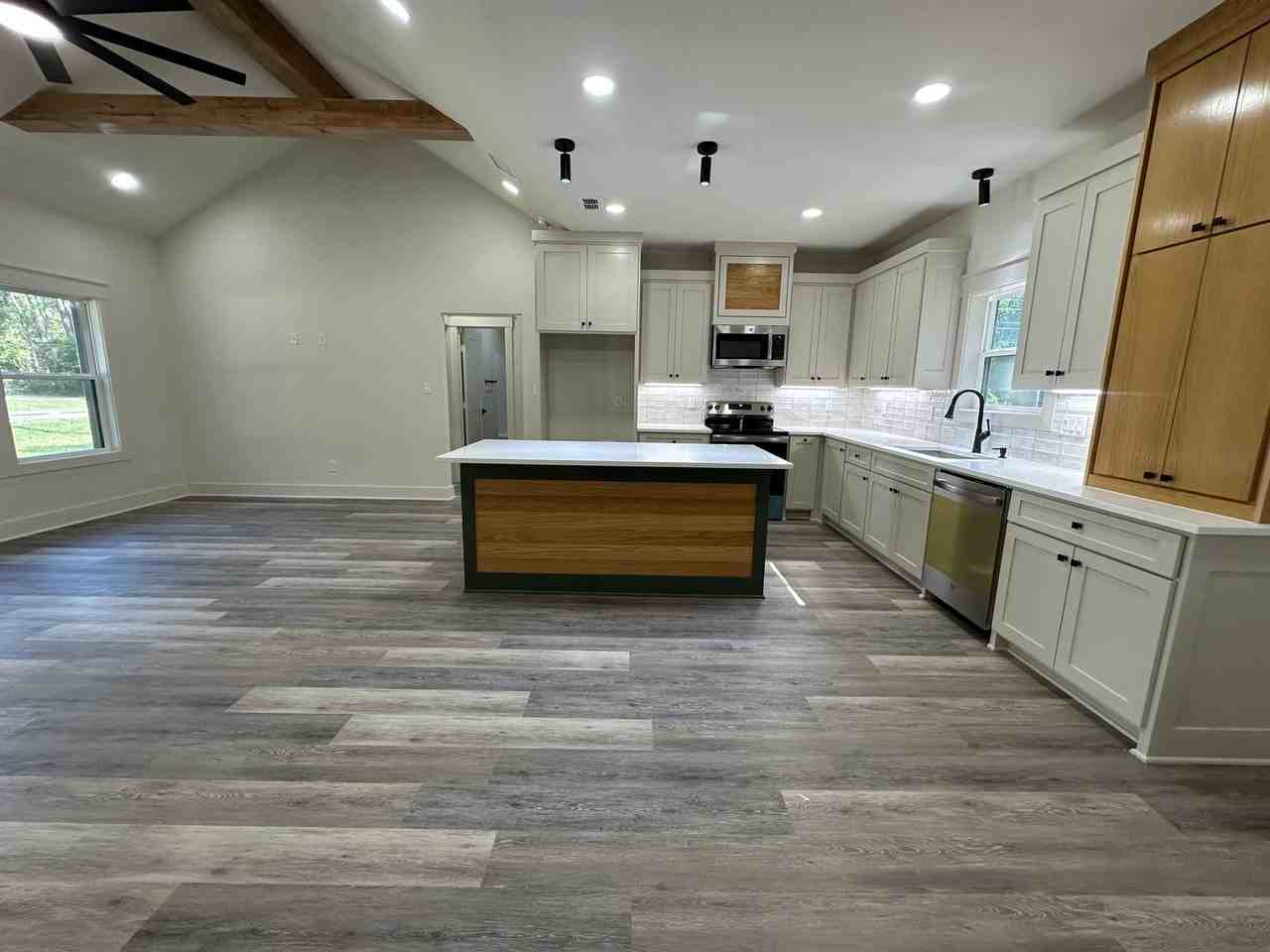 115 Debra Dr - Photo 5 of 30