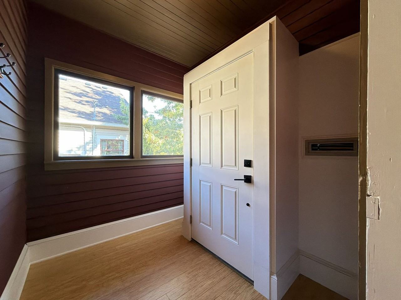 4927 Ne 32nd Pl - Photo 4 of 40