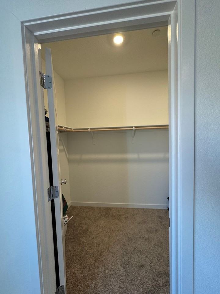 8412 Sinesky Way - Photo 6 of 12