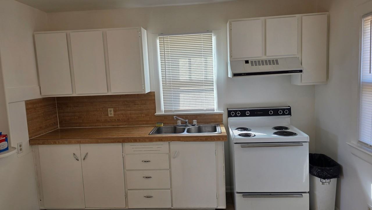 2001 6th St - Photo 3 of 15