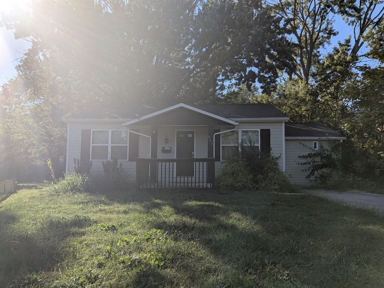 803 Ridgeway Ave