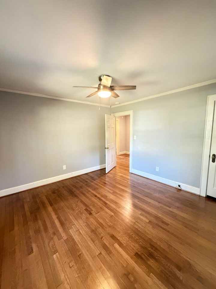 1546 W Davis St - Photo 5 of 14
