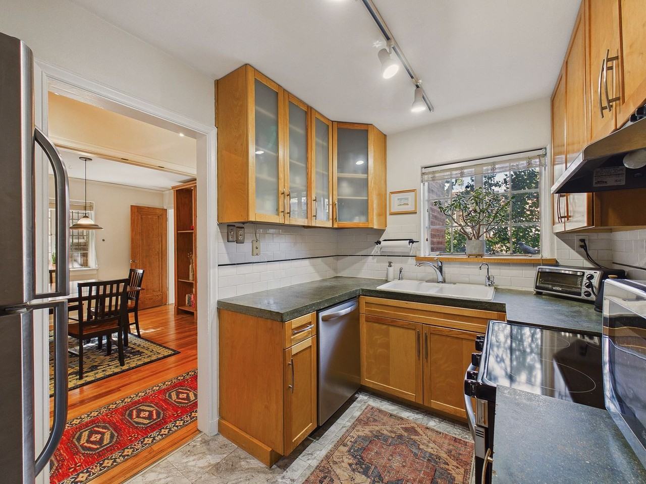 943 N Emerson St #1 - Photo 6 of 22