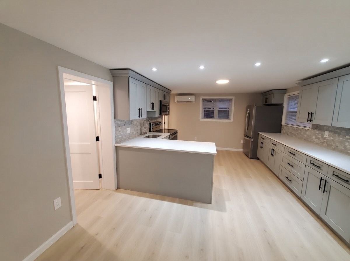 814 N Edgewood St #1B - Photo 3 of 17