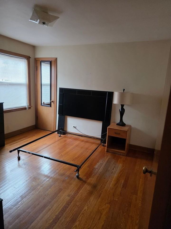 9024 S Utica Ave - Photo 4 of 12