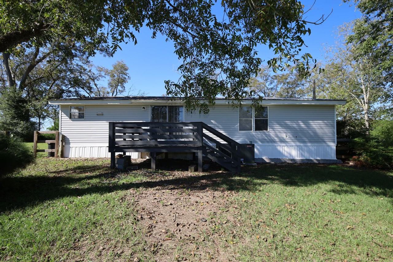 8272 Ousley Rd - Photo 3 of 16