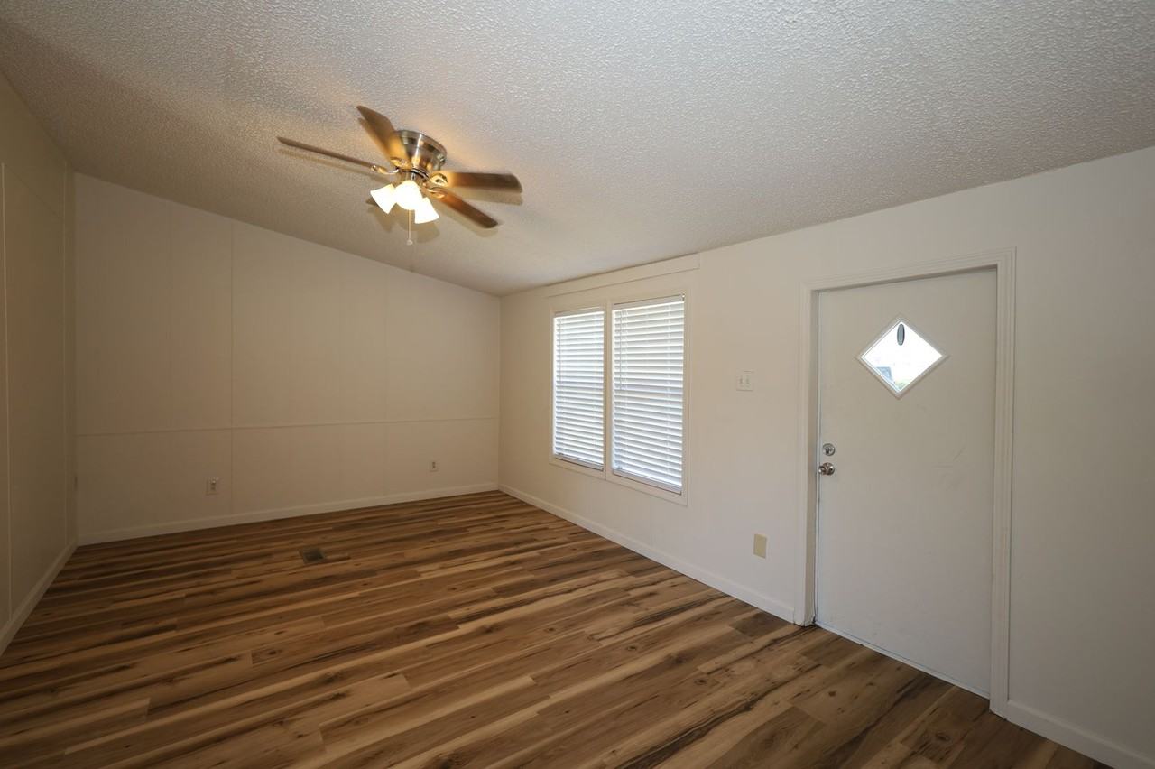 8272 Ousley Rd - Photo 5 of 16