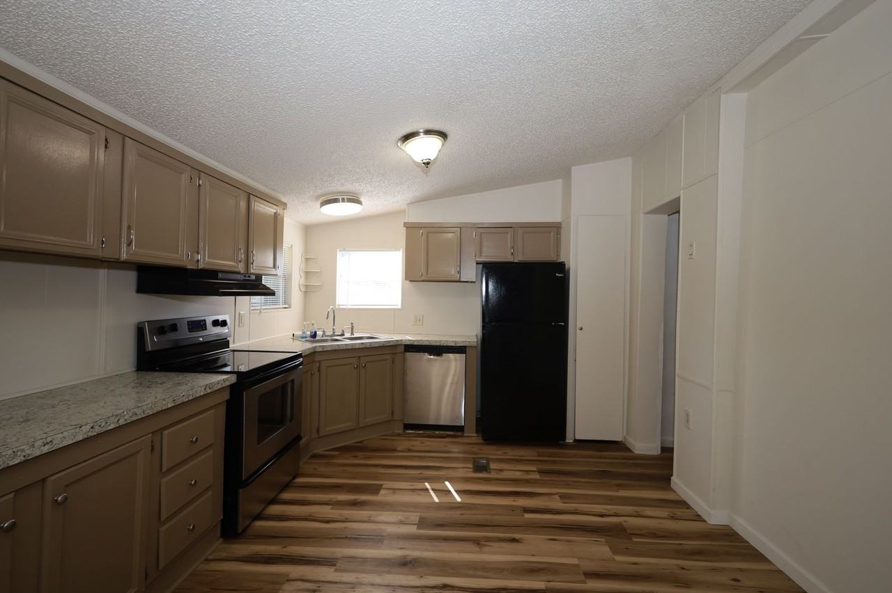 8272 Ousley Rd - Photo 7 of 16