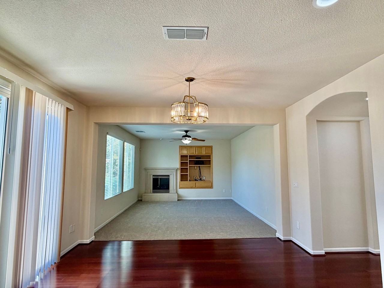 4446 Menaggio Way - Photo 4 of 33