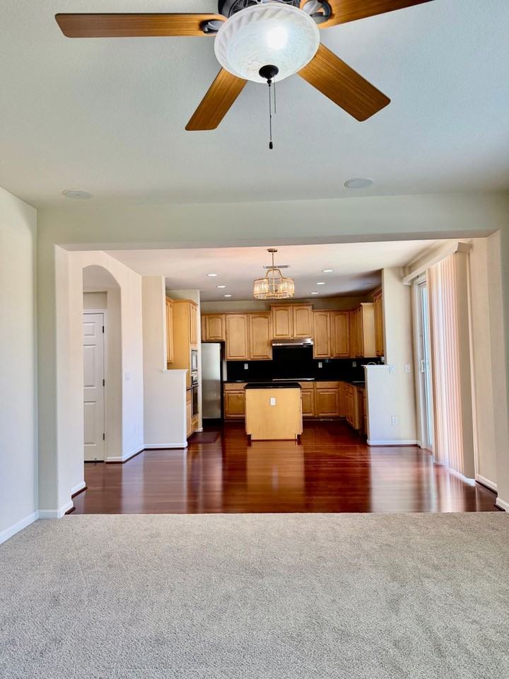4446 Menaggio Way - Photo 5 of 33