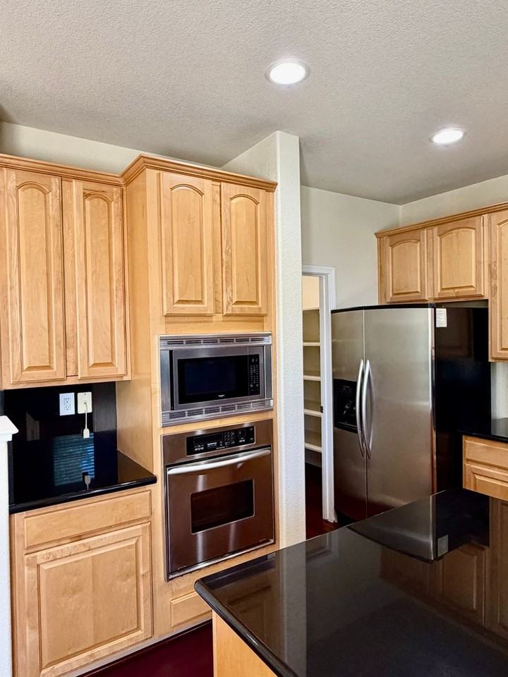 4446 Menaggio Way - Photo 6 of 33