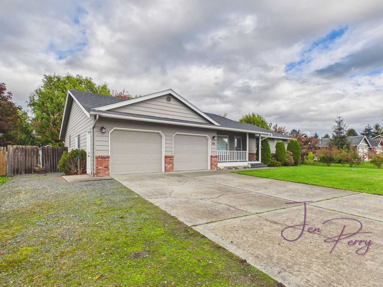 501 Shuksan Way - Photo 2 of 20
