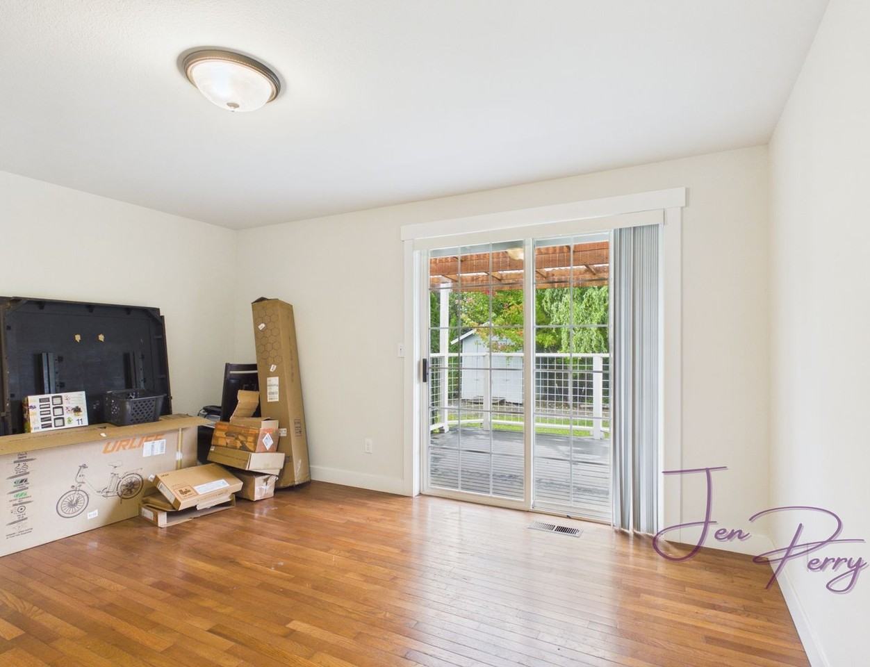 501 Shuksan Way - Photo 5 of 20