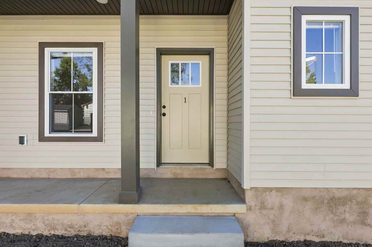 750 S 9th St - Photo 3 of 50