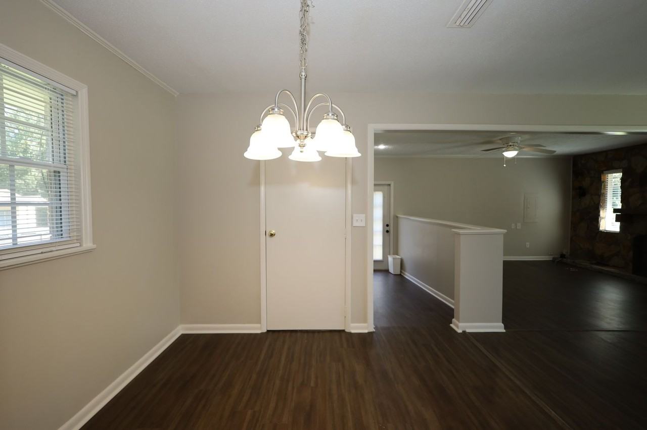 307 E Stanfill St - Photo 6 of 15