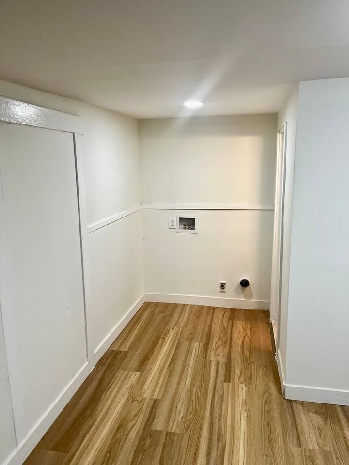 606 York St - Photo 6 of 14