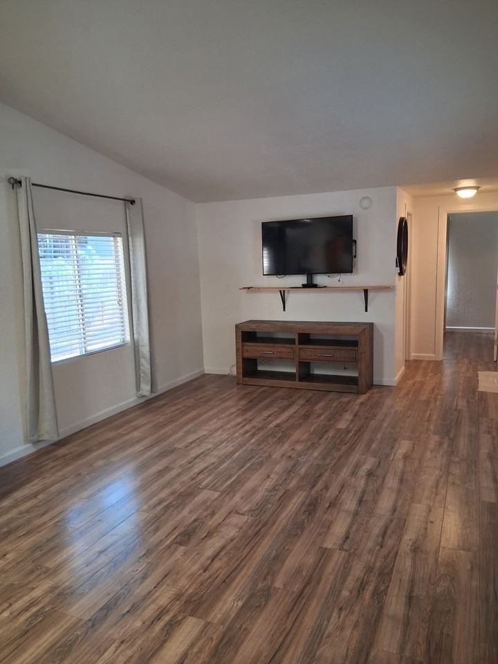 14436 Carnegie Rd - Photo 5 of 16