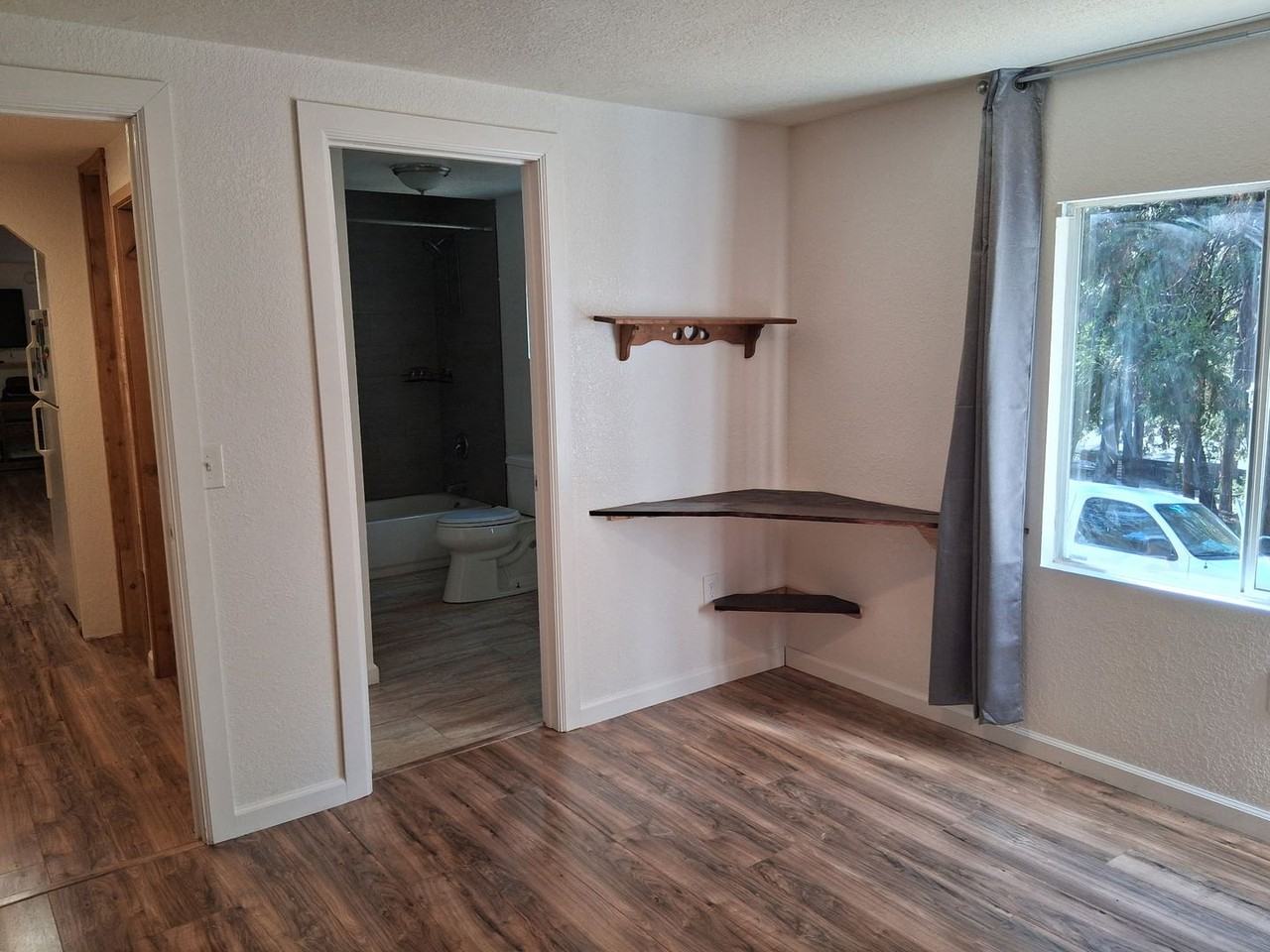 14436 Carnegie Rd - Photo 7 of 16