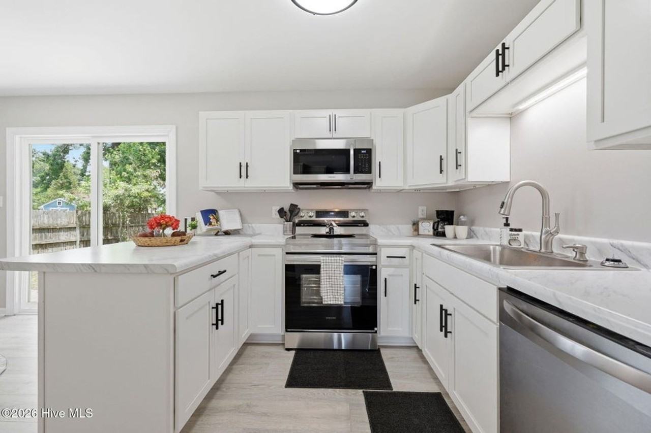 105 Woodside Ct - Photo 6 of 25