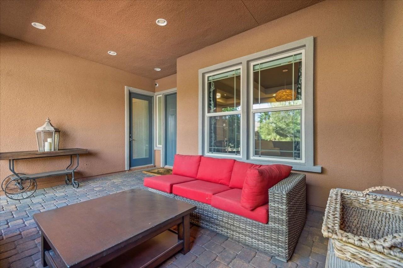10543 Everhart Bay Dr - Photo 3 of 32