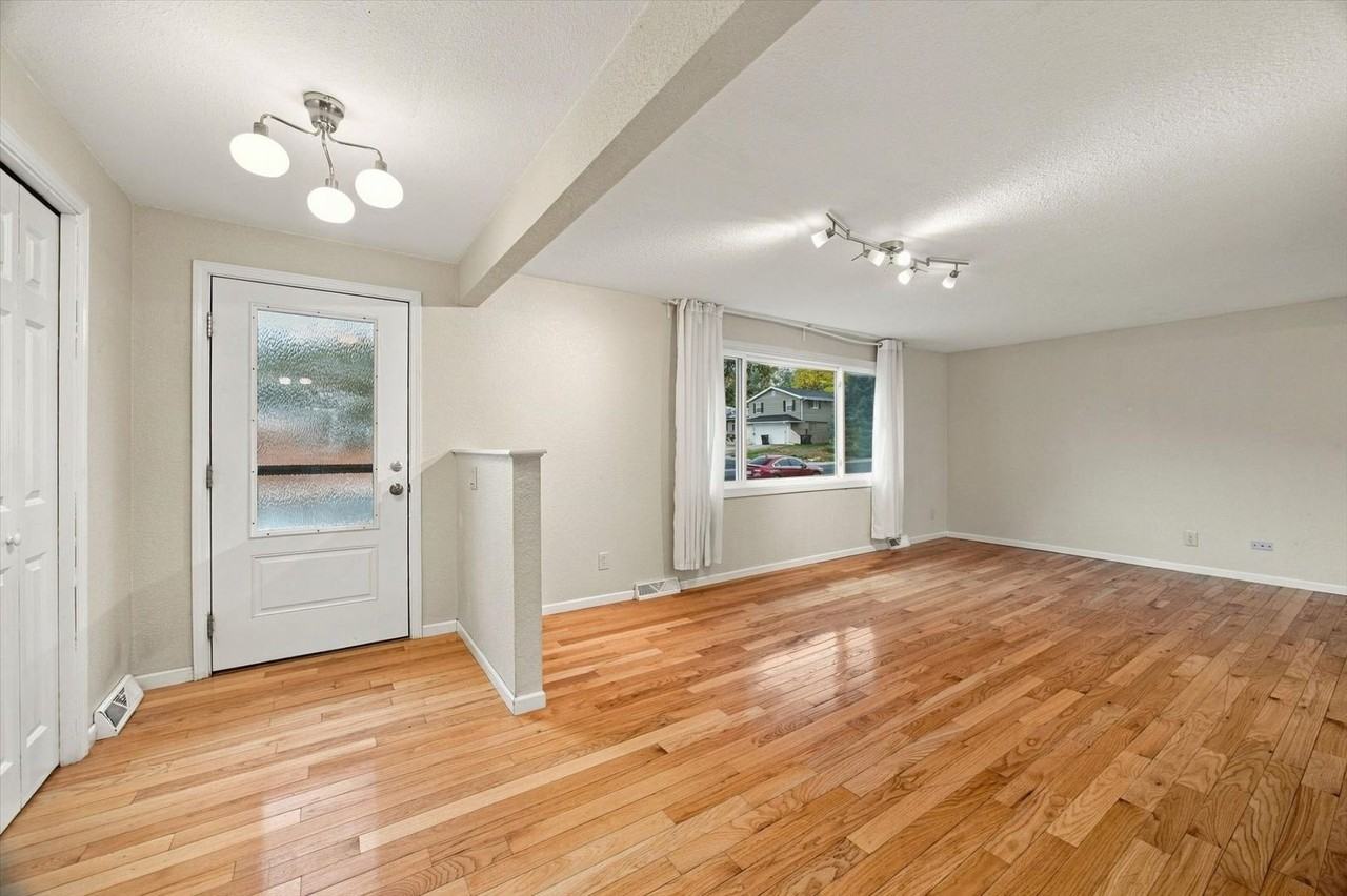 7289 W 73rd Ave - Photo 4 of 33