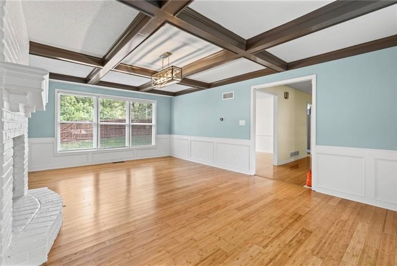 8933 Woodstone St - Photo 3 of 23