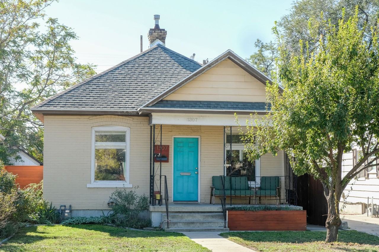 1307 W Indiana Ave - Photo 2 of 23