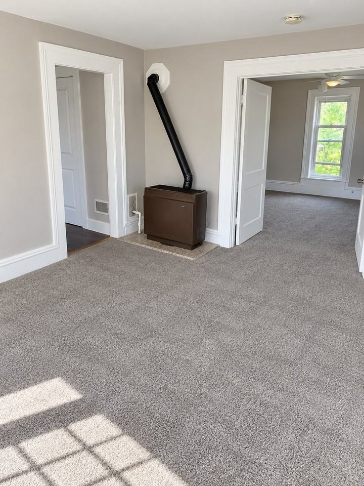 8245 Cottonwood Dr #B - Photo 3 of 11