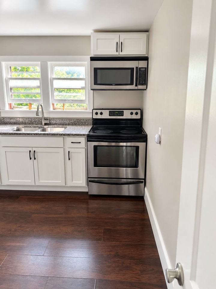 8245 Cottonwood Dr #B - Photo 6 of 11