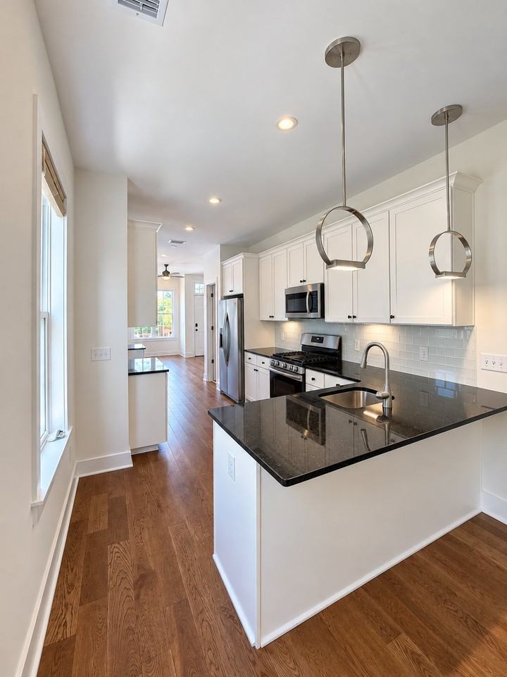 13 Nunan St - Photo 7 of 25