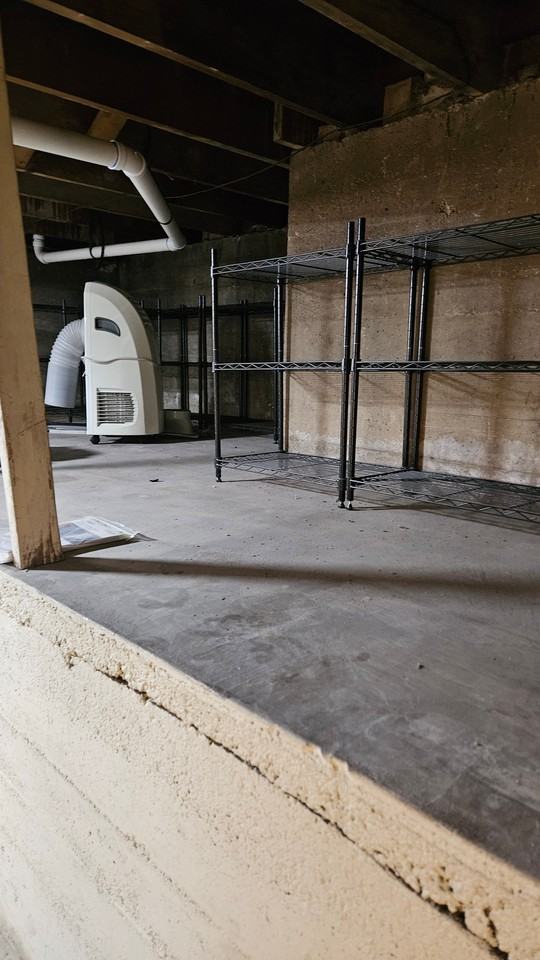 823 E St #BS - Photo 6 of 17