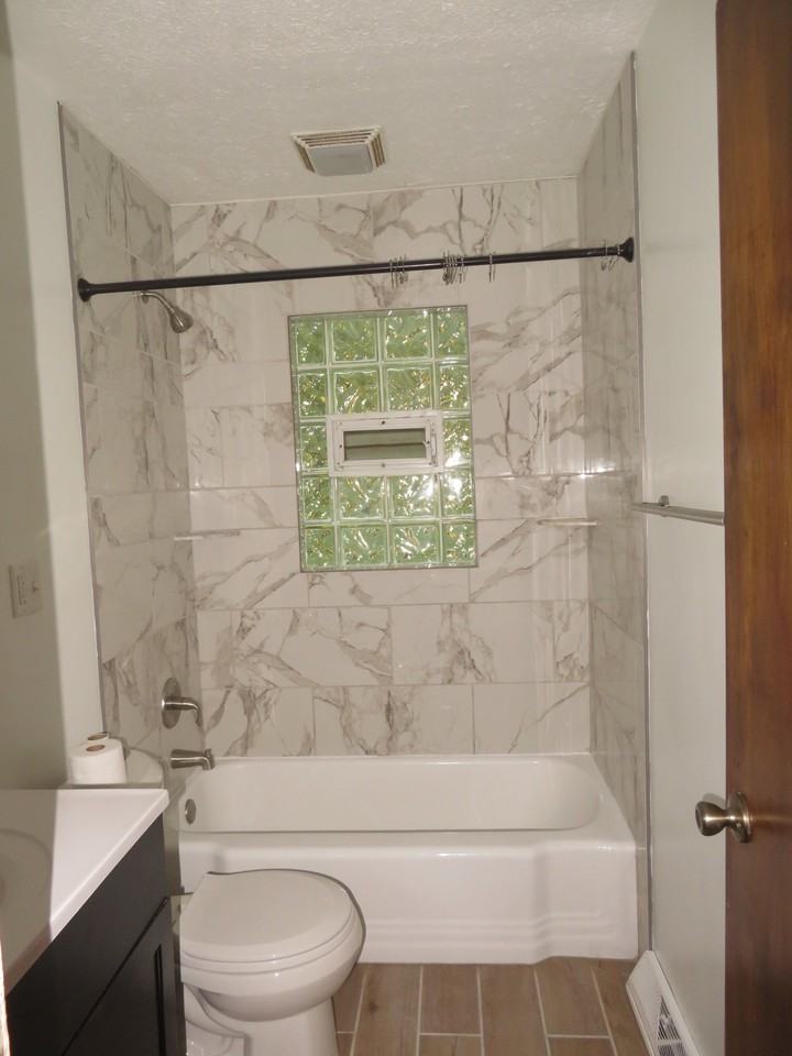 1621 Hyde Park Ave - Photo 5 of 11