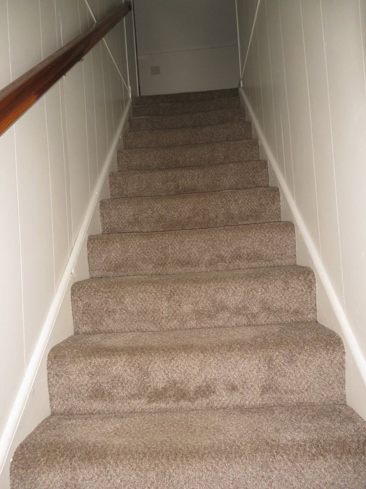 1621 Hyde Park Ave - Photo 7 of 11