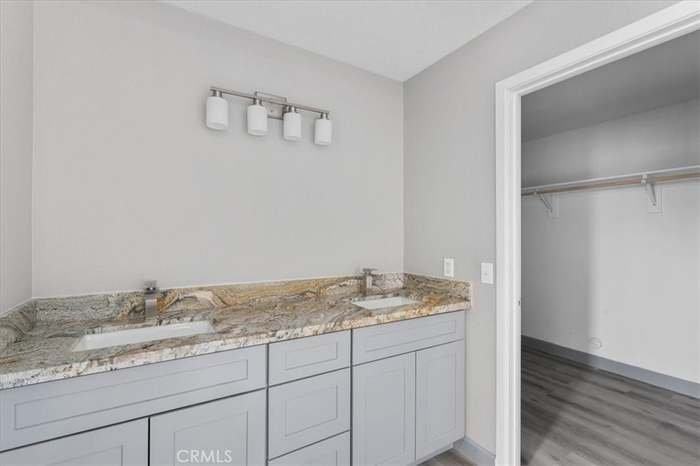 17573 Hudson Dr - Photo 7 of 19