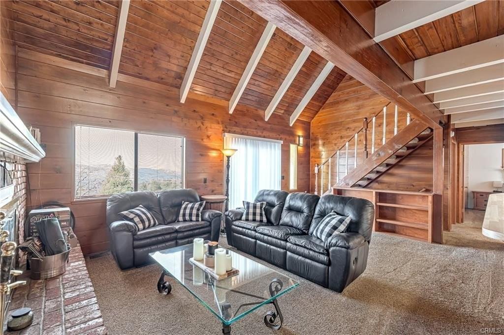1405 Sequoia Dr - Photo 4 of 20