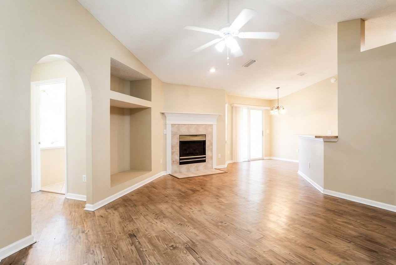 10926 Natalie Dr - Photo 6 of 12