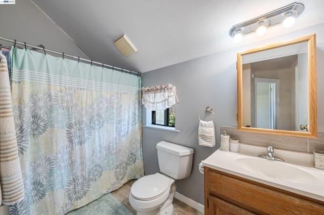 663 25th St - Photo 7 of 20